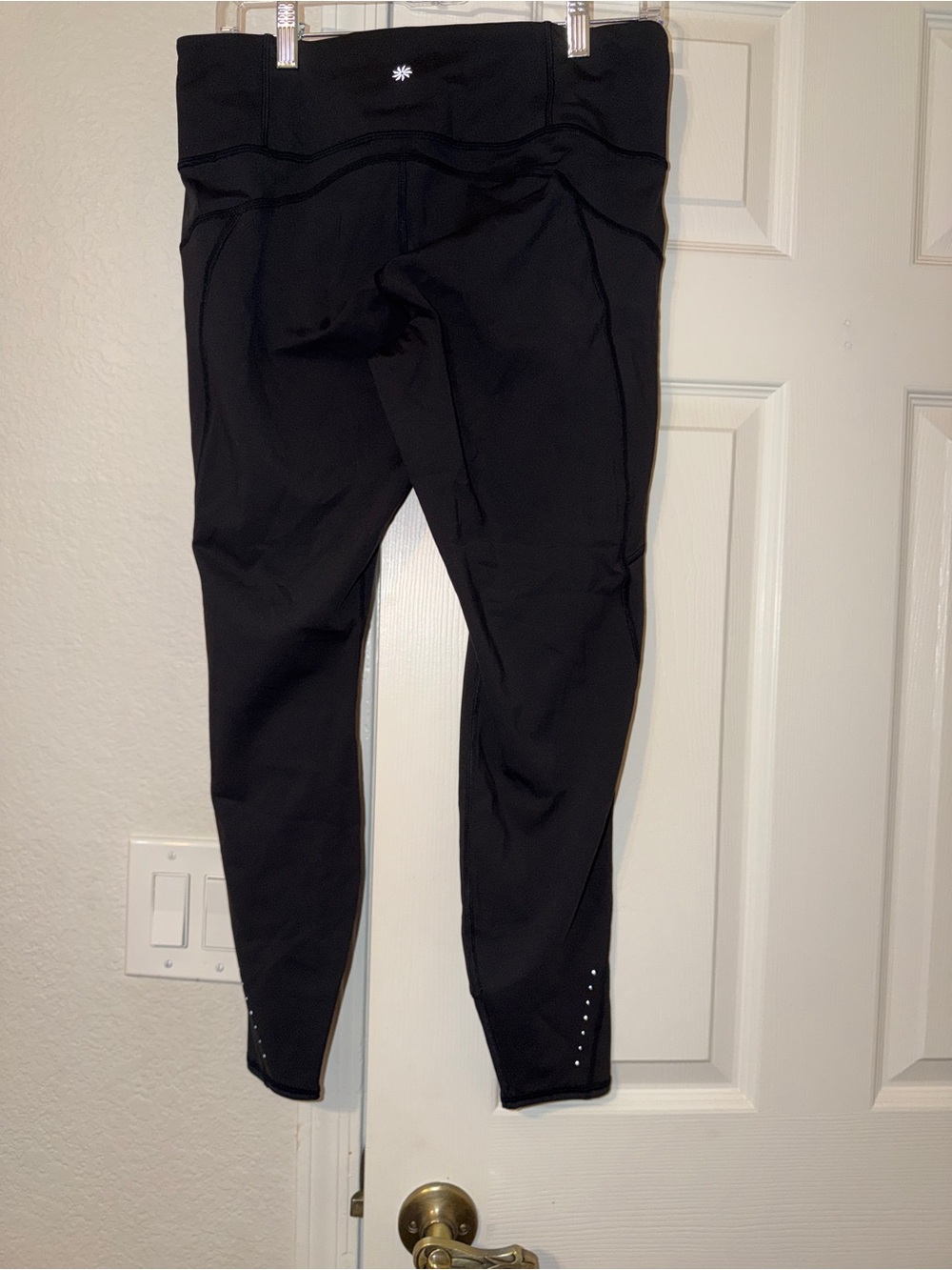 Athleta Black Rainer Tight - Picture 4 of 8